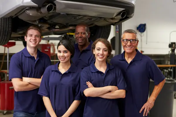 Automotive students receive scholarships and bursaries